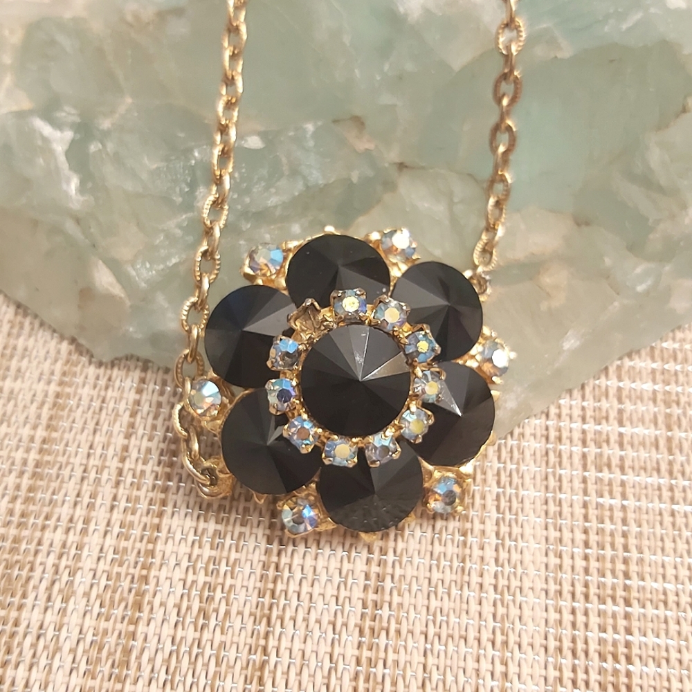 Vintage Lee Aurora Borealis rhinestones black crystal goldtone necklace …